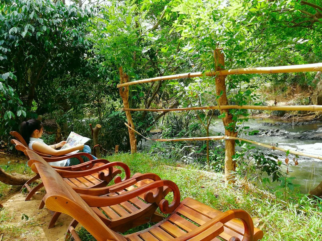 Atha Safari Resort & Riverside Camping Удавалаве Екстер'єр фото