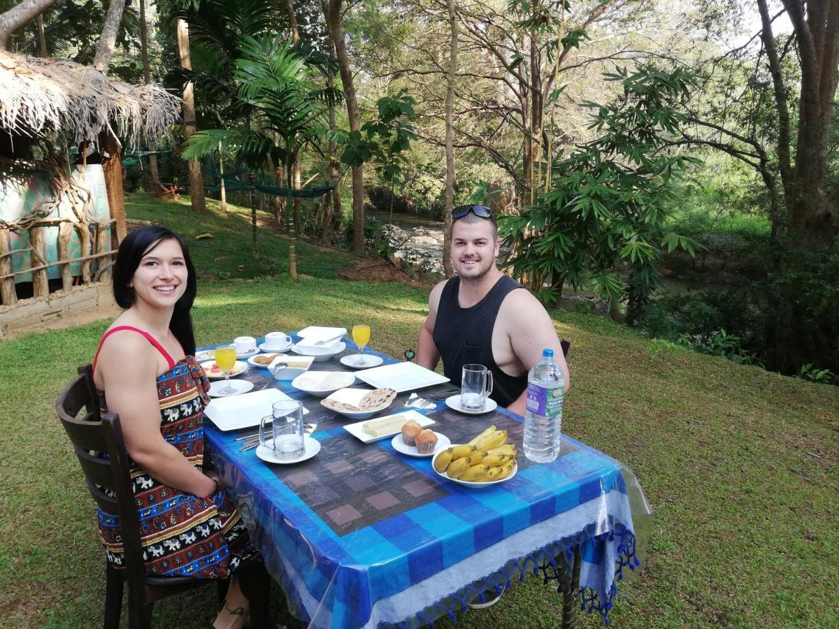 Atha Safari Resort & Riverside Camping Удавалаве Екстер'єр фото